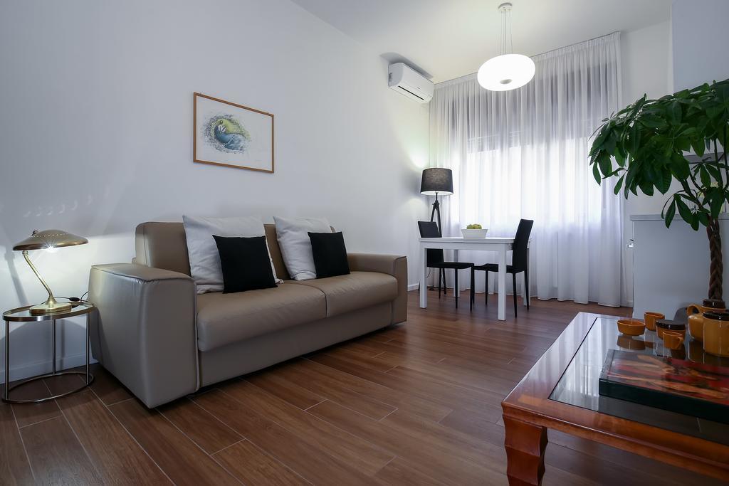 Starhost - Golden Apartments Salerno Dış mekan fotoğraf